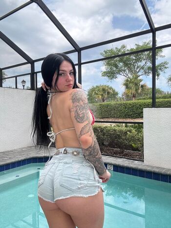 Full leaked Lexi bolt private onlyfans photo