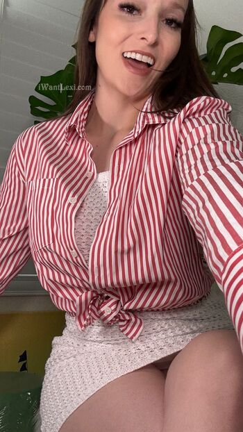 Full leaked Lexi luna page private onlyfans photo