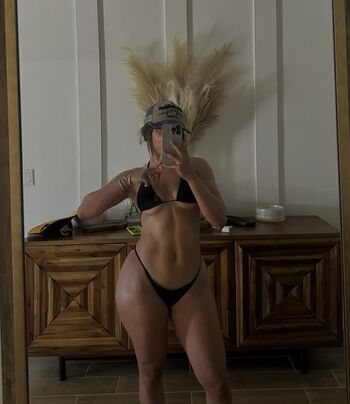 Full leaked Leyah toland private onlyfans photo