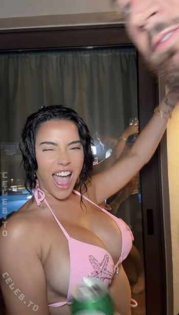 Full leaked Leyla lahouar page private onlyfans photo