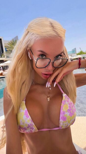 Full leaked Leyushaa private onlyfans photo