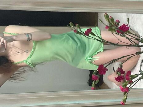 Full leaked Lflorafaunal private onlyfans photo