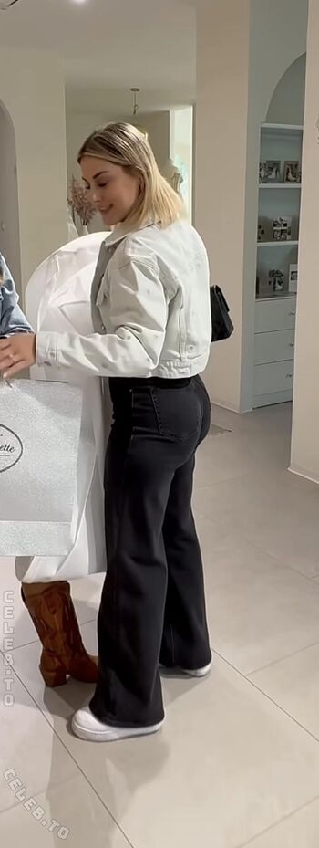 Full leaked Lia mitrou private onlyfans photo
