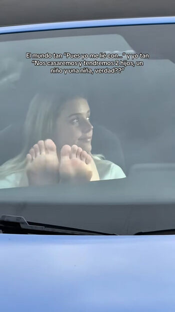 Lia Sikora - @ liasikora