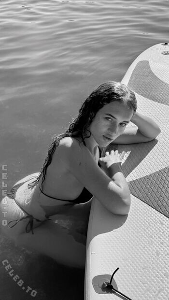 Full leaked Lianadaria private onlyfans photo