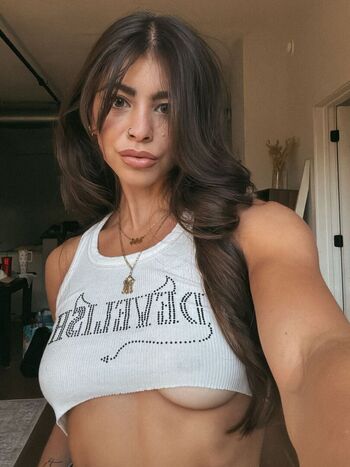 Full leaked Liftswithliz private onlyfans photo