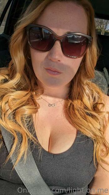 Full leaked Light on me vip private onlyfans photo