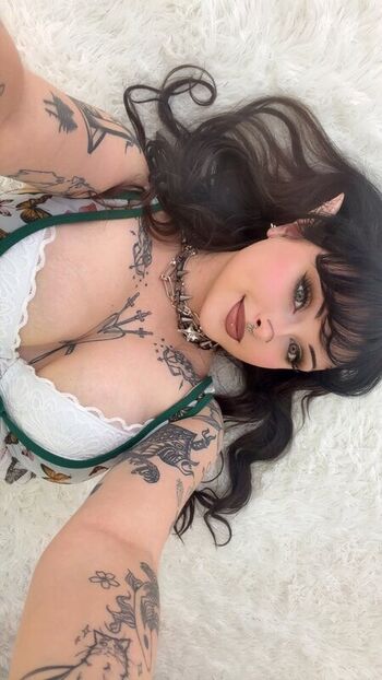 Full leaked Lilacfables private onlyfans photo