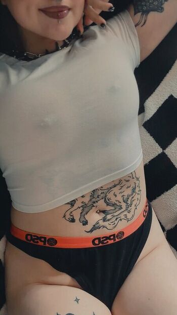 Full leaked Lilacfables private onlyfans photo