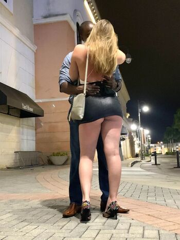 Full leaked Lilarove page private onlyfans photo
