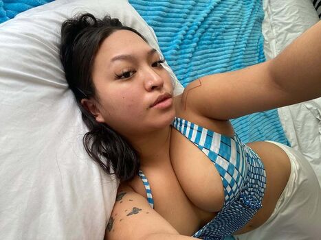 lilasianthiccie