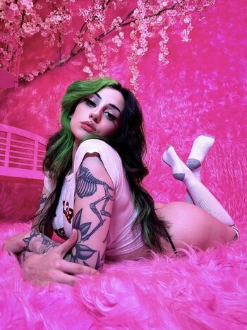 Full leaked Lilbatty private onlyfans photo