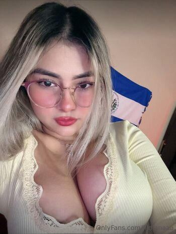 Full leaked Lildianaaa private onlyfans photo