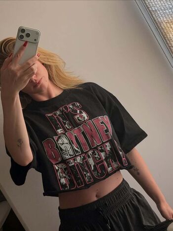 Full leaked Lili reinhart page private onlyfans photo