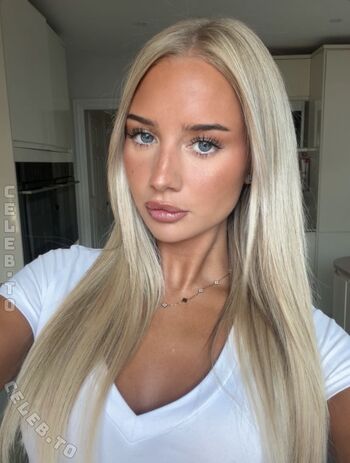 Full leaked Lilia batten page private onlyfans photo