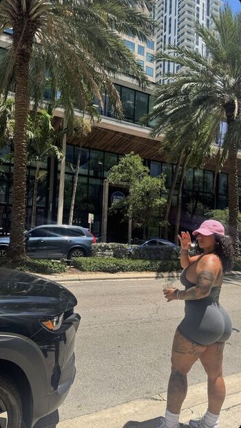 Full leaked Lilie leahndra private onlyfans photo