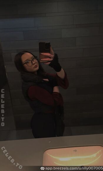 Full leaked Lilly private onlyfans photo