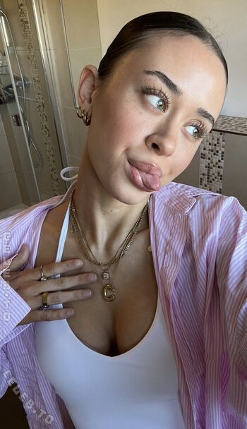 Full leaked Lillyfayye page private onlyfans photo