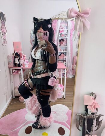Full leaked Lilrawrs private onlyfans photo