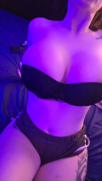 Full leaked Lilredlizz private onlyfans photo