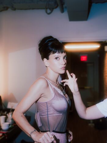 Full leaked Lily allen private onlyfans photo