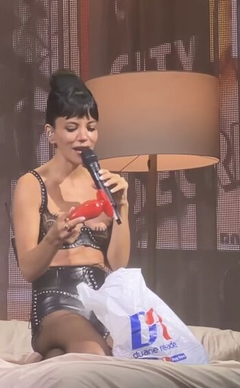 Full leaked Lily allen private onlyfans photo