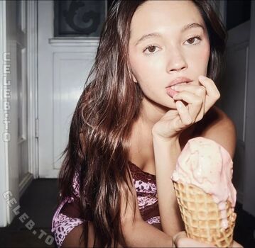 Full leaked Lily chee page private onlyfans photo