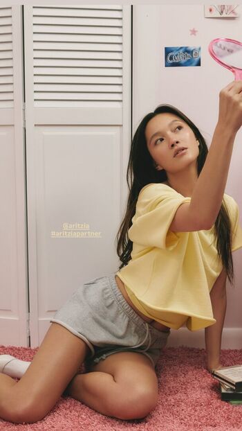 Full leaked Lily chee page private onlyfans photo