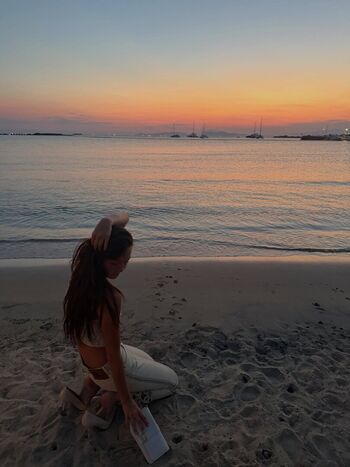 Full leaked Lily chee page private onlyfans photo