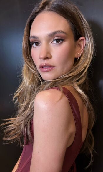 Full leaked Lily james private onlyfans photo