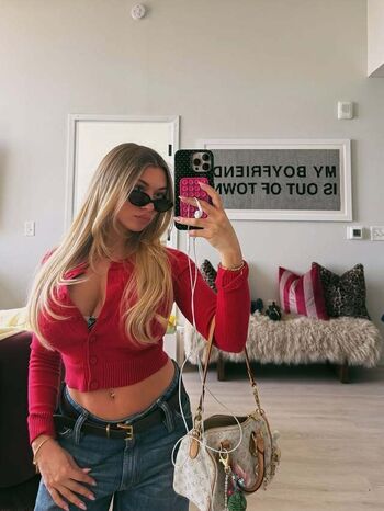 Full leaked Lily lynn  page private onlyfans photo