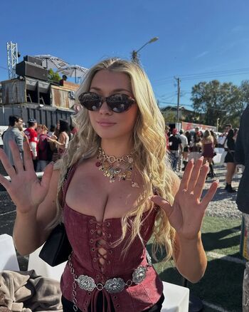 Full leaked Lily lynn private onlyfans photo