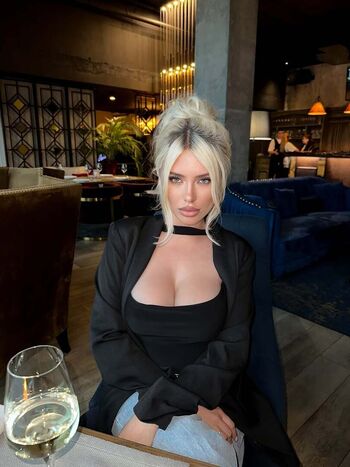 Full leaked Lilyabraun private onlyfans photo