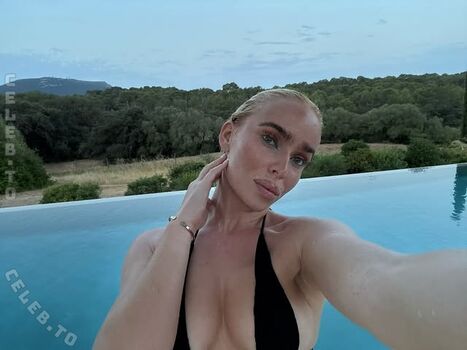 Full leaked Lilycharlottevoss private onlyfans photo