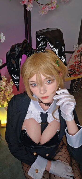 Full leaked Linaneyeon page private onlyfans photo
