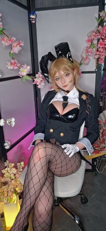 Full leaked Linaneyeon page private onlyfans photo