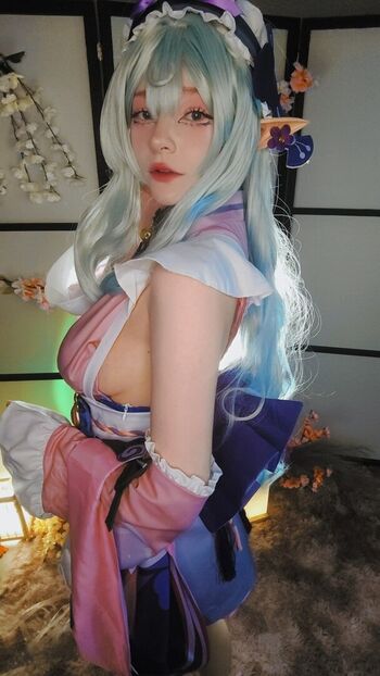 Full leaked Linaneyeon private onlyfans photo