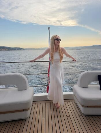 Full leaked Lindsay lohan private onlyfans photo