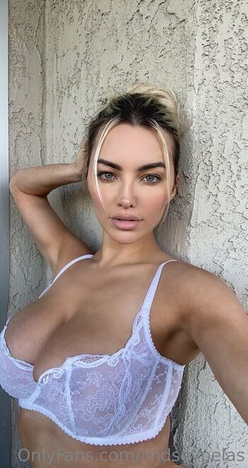 Full leaked Lindsey pelas  page private onlyfans photo