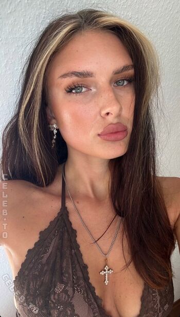 Full leaked Line private onlyfans photo