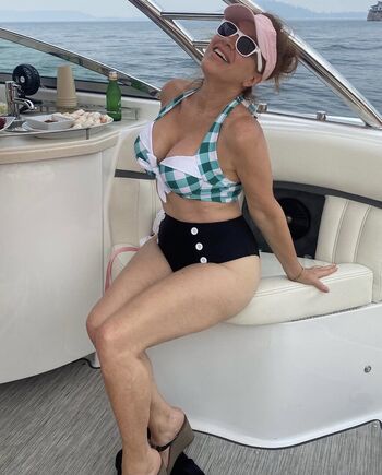 Lisa Ann Walter