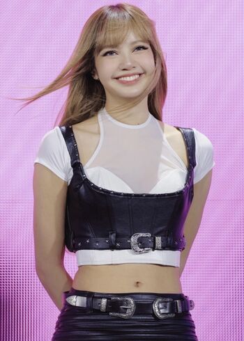 Lisa Blackpink
