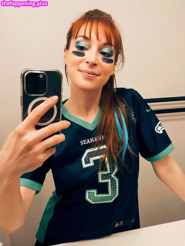 Lisa Foiles