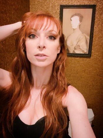 Lisa Foiles