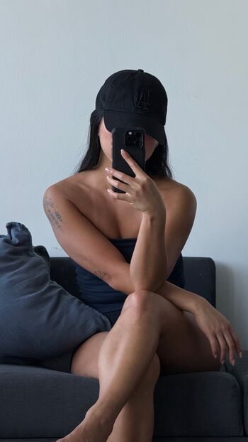 Full leaked Lisahannalee private onlyfans photo