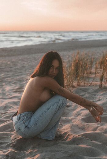 Full leaked Lithuanian girls private onlyfans photo