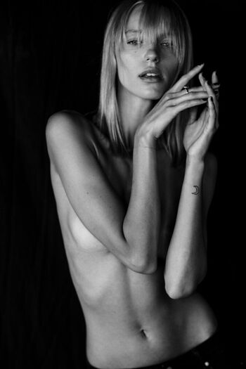Full leaked Lithuanian girls page private onlyfans photo