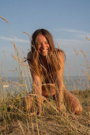 Full leaked Lithuanian girls page private onlyfans photo