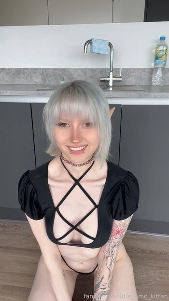 Full leaked Little emo kitten page private onlyfans photo
