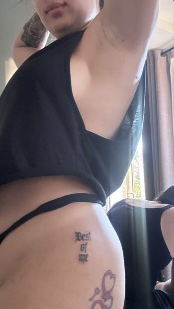 Full leaked Littlemonkixx private onlyfans photo